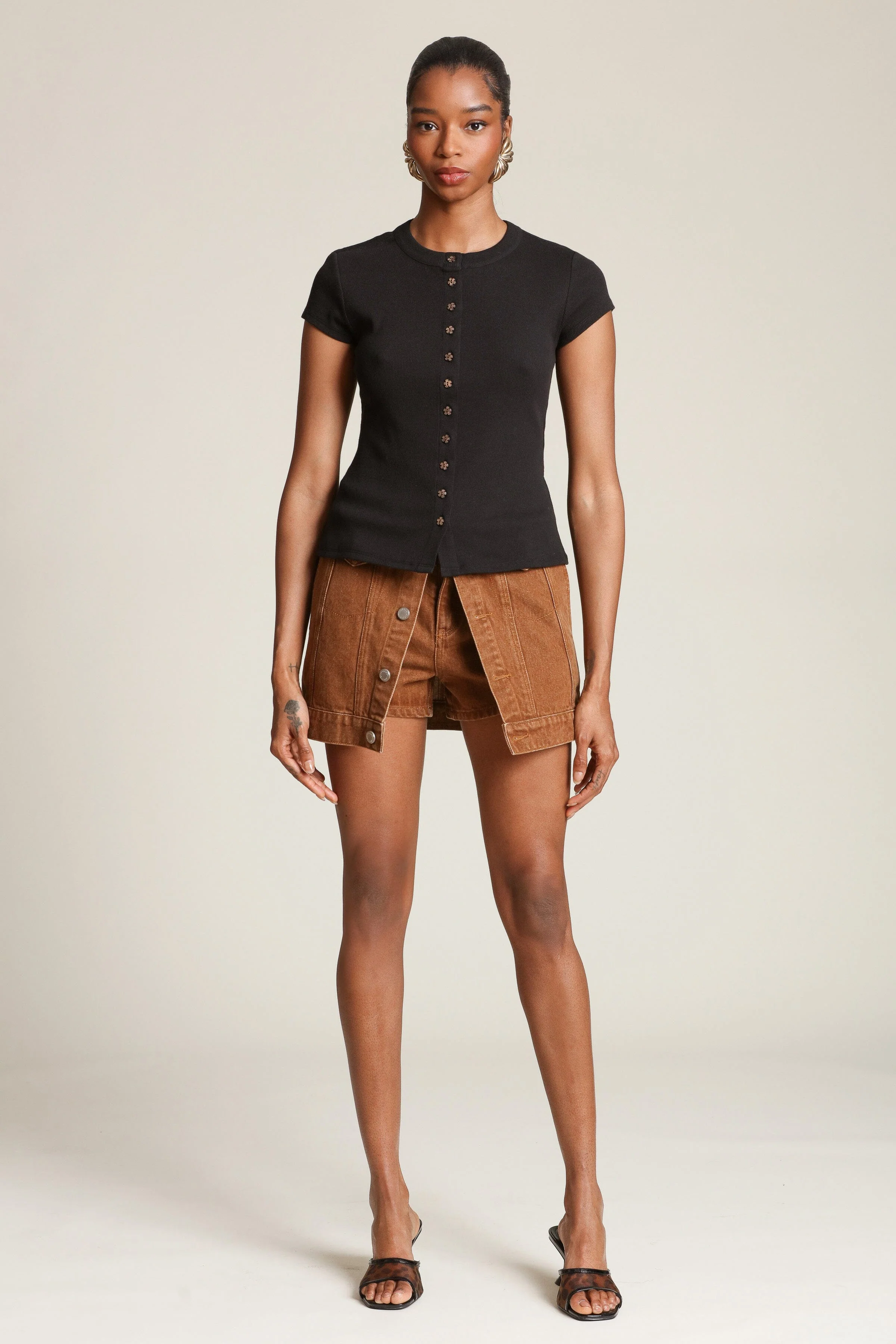 Flower Button Cotton T-Shirt - Image 7