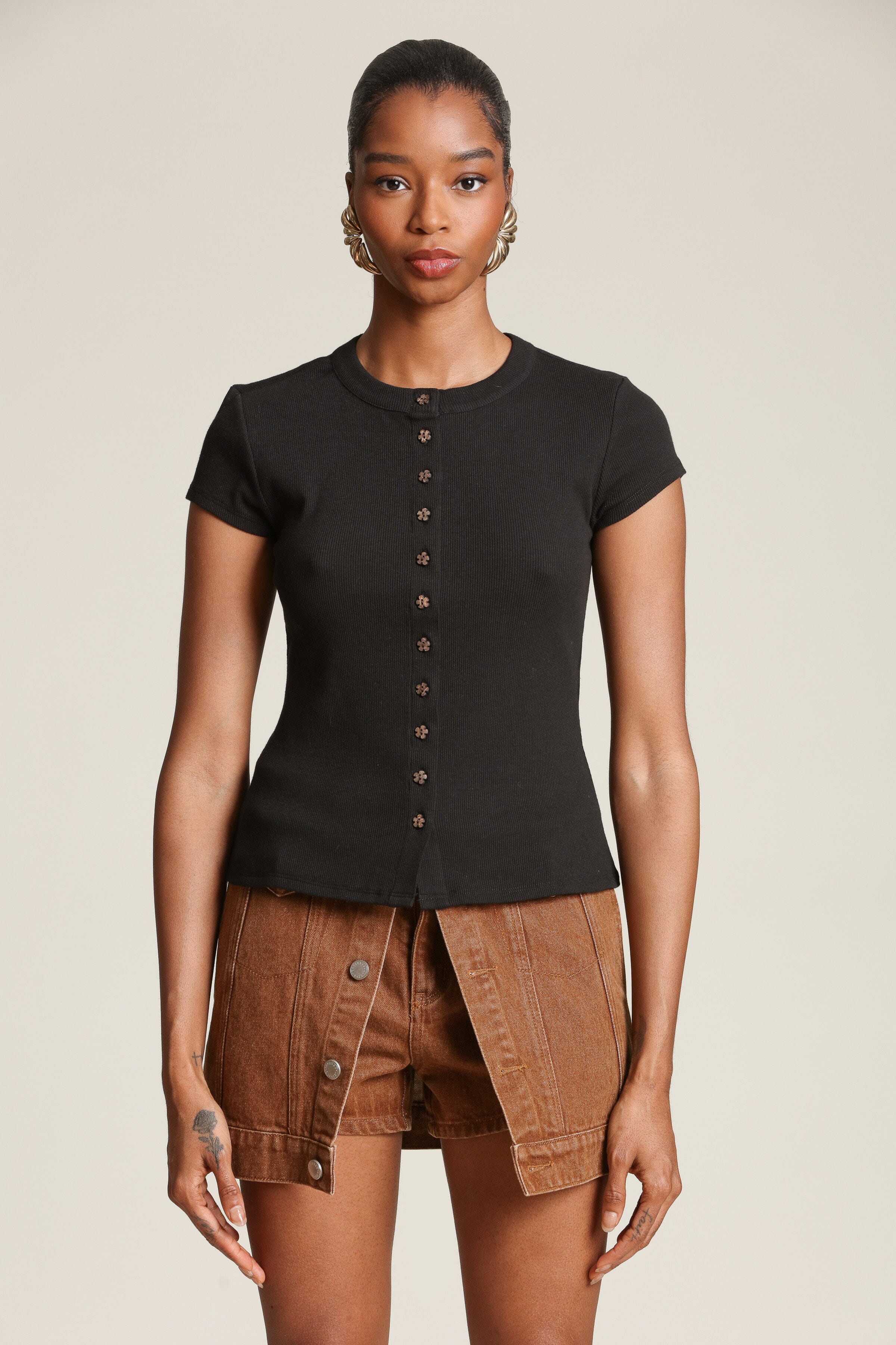 Flower Button Cotton T-Shirt - Image 8